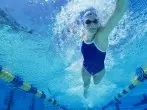 Haltbare Badehosen und Badeanzüge für Vielschwimmer