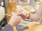 Gebühren bei Kreditkartenzahlungen fallen in den meisten Fällen weg