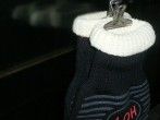 Zwei Befestigungsmöglichkeiten für Ofen- und Silikonhandschuhe