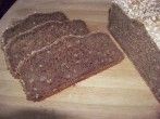 Ein <strong>Brot</strong> mit Dinkelvollkornmehl & Sonnenblumenkernen