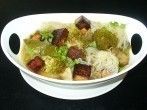 <strong>Vegetarische</strong> Gemüsesuppe mit knusprigem Räuchertofu und Konjaknudeln