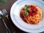 <strong>Spaghetti</strong> mit freurigem Tomatensugo