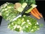 Für herzhafte Suppen oder Eintöpfe komplettes Gemüse verarbeiten