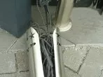 WC-Rollenhalter wird zum Versteck für Kabel