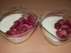 Weißweincreme mit Traubenkompott