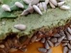 Rucola-Sonnenblumenkern-Brotaufstrich