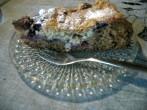 Beerentorte mit Cashew-Streuseln
