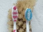 Zähne putzen - Zahnputzschaden vermeiden