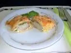 Pikante Blätterteigtaschen mit Spargel