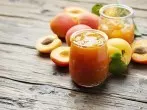 Aprikosenmarmelade mit Zuckermelone und Vanille