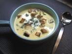 Herzhafte <strong>Senfsuppe</strong> mit Kohlpaste