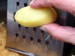 Sauerkraut mit einer <strong>Kartoffel</strong> schmackhaft machen
