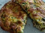 Artischocke kochen: Vegetarische Gemüse-Frittata mit Spargel & Bärlauch
