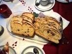 Marzipanstollen aus Hefeteig