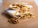 Fr&uuml;hst&uuml;cks-Wrap mit Erdnussbutter und <strong>Walnusskernen</strong>