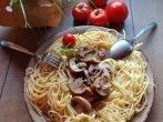 Schnelle <strong>Spaghetti</strong> mit Kokosmilch und Pilzen