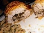 <strong>Gef&uuml;llte</strong> H&auml;hnchenbrust im Bl&auml;tterteig