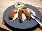 H&auml;hncheninnenfilet paniert mit <strong>Kartoffelp&uuml;ree</strong>