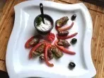 Dalmadakia (gefüllte Weinblätter) mit Joghurt Dip