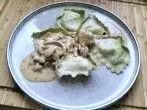Ravioli mit Champignonsauce