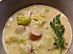 Lauchsuppe mit Würstchen - Wunderbar für kalte Tage