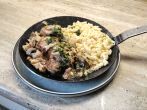 Schweinelende mit <strong>Sp&auml;tzle</strong> und Pilzso&szlig;e