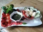 Burrata mit Tomaten, Olivenöl & Pesto