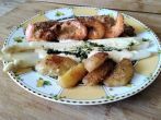 Panierte Garnelen mit Bratkartoffeln und schneller <strong>Sauce Hollandaise</strong>