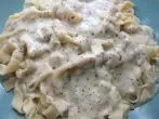 Bandnudeln mit Käse-Sahne-Soße