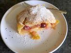 Zwetschgenstrudel mit Apfel