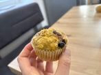 Apfel-Blaubeer-Muffins mit Erdnussbutter & Karotte