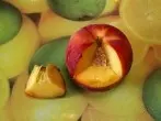 Pfirsiche und Nektarinen schneiden
