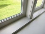 <strong>Klebereste</strong> vom Insektenschutz am Fenster entfernen