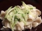 <strong>Nudelsalat</strong> mit gr&uuml;ner Gurke
