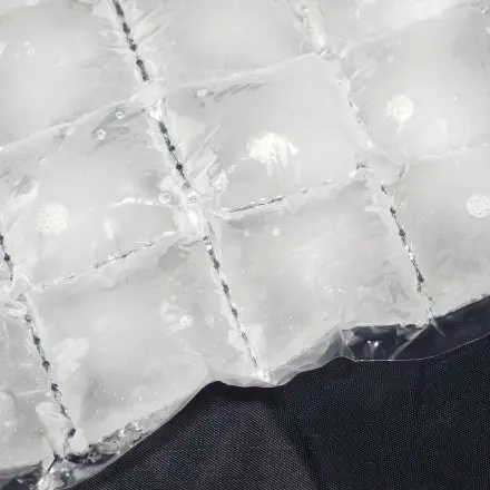Eiswürfel gegen Verstauchungen