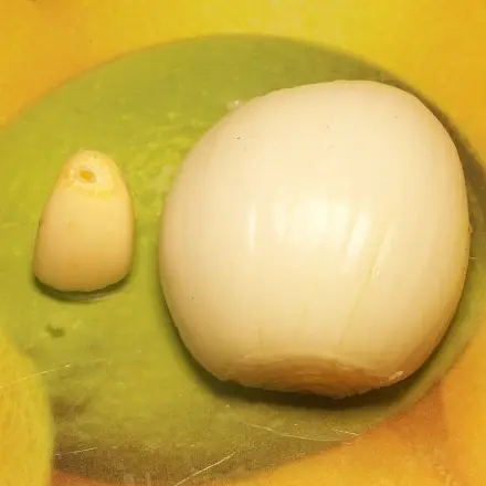 Zwiebel- u. Knoblauchgeruch an den Händen bekämpfen