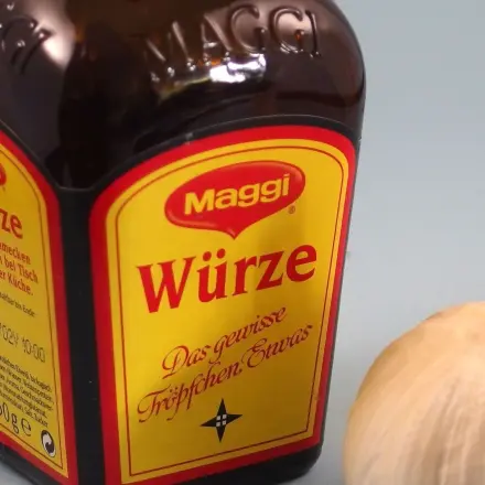 Recycling von großen Maggiflaschen