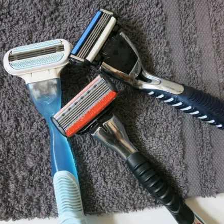 Rasierklingen halten länger mit dem Blade Master