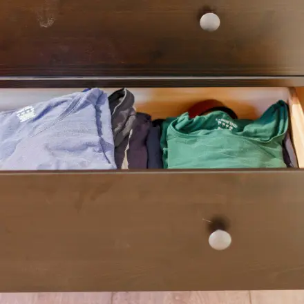 Regelmäßig ausmisten und bei Ebay verchecken