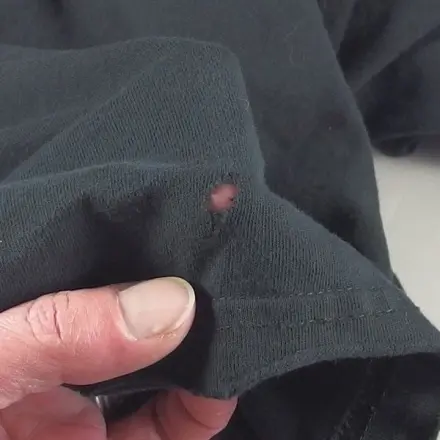 "Motten" in der Waschmaschine? Offene Reißverschlüsse...