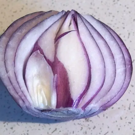 Zwiebel gegen Pickel