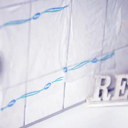 Kalkablagerungen an Fliesen/Wanne leichter entfernen