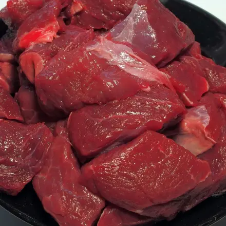 Gefrorenes Fleisch portionieren