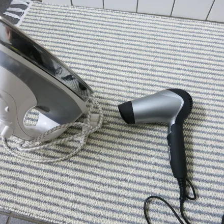 Bügeln ohne Bügeleisen - mit einem Fön