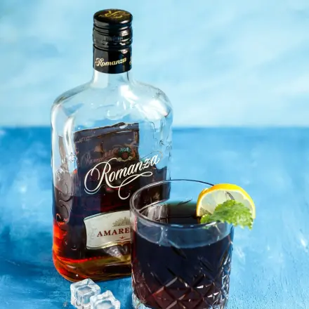 Amaretto mit Apfelsaft