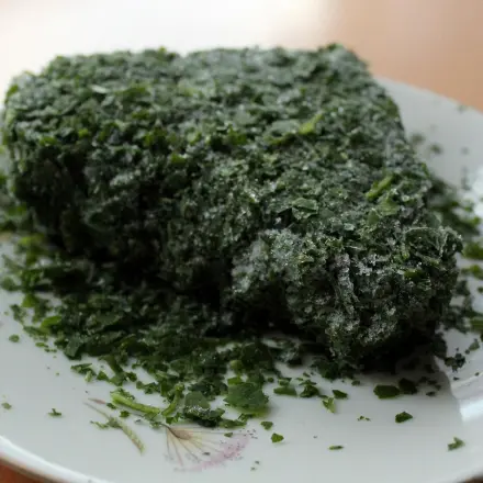 Gerichte günstig verfeinern mit Tiefkühlkräutern