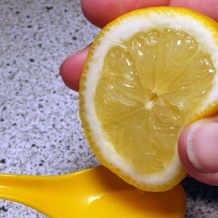 Zitrone gegen Schluckauf
