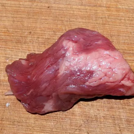 Warzenbehandlung mit Rindfleisch