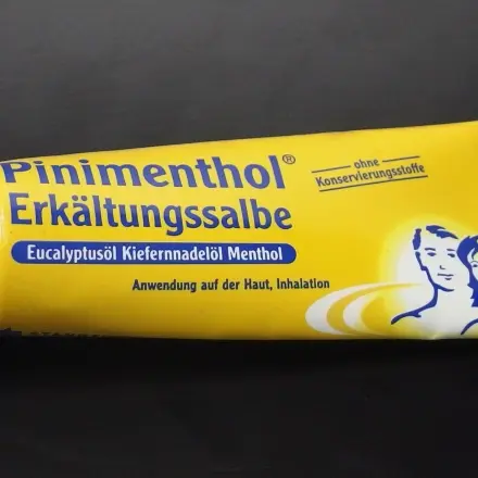 Juckreiz bei Mückenstichen? Erkältungscreme!