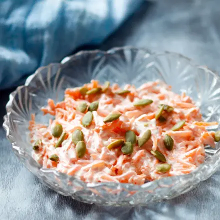 Möhrensalat mit Kürbiskernen